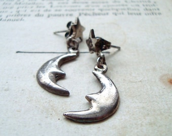 Vintage Moon and Star Post Earrings Antiqued Silver Celestial Jewelry Charm Earrings Dangle Earrings Gifts For Her Boho Jewelry