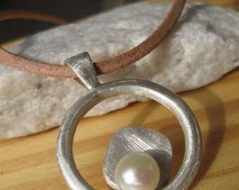 Encircled Pearl Pendant