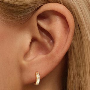 Gold Huggie Hoop Ohrringe Sterling Silber mit Cubic Zirkonia Rhodium 18K Gold Plated