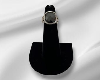 Sterling Silver Ring w/Black Stone & Scrolled Design, Size 4.75