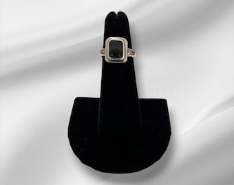 Sterling Silver Ring w/Black Stone, Size 4.75