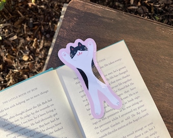 Happy Cat Shaped Magnetic Bookmark Cute Kawaii Cat Reading Accessory Fun Gift for Book Lovers Cat Lover Stationery