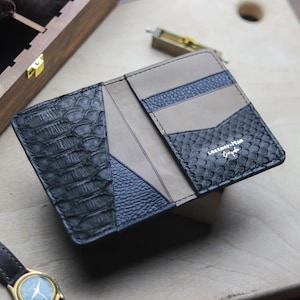 Pytonhudsplånbok med dubbelsidigt kort | Exotisk premiumplånbok | Bästa presenten till honom | Bästa jubileumspresenten | Korpsvart pytonhudläder