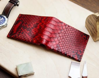 Cartera artesanal de piel de pitón - Diseño exquisito. Acabados y calidad premium - Regalo perfecto para él - Atticus - Rojo veneciano