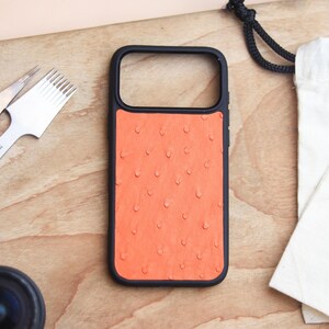 Strauß Haut MagSafe Handytasche | Kupfer Braun Exotisches Leder Accessoire