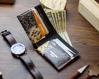 Portafoglio in pelle di pitone fatto a mano - Design raffinato. Finitura e qualità premium - Regalo perfetto per lui - Atticus - Pitone arcobaleno