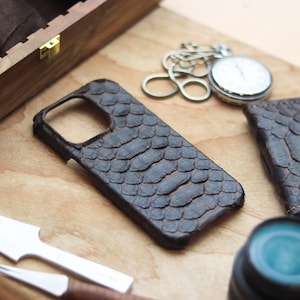 Handmade Genuine Python Leather iPhone Case: Classic Protection for Pro Models