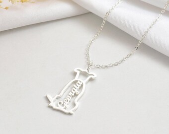 Personalisierte Named Dog Halskette, Hund Named Halskette, personalisierte Dog Gravur Geschenk, Hund Silhouette Halskette, Individueller Hund Name Schmuck