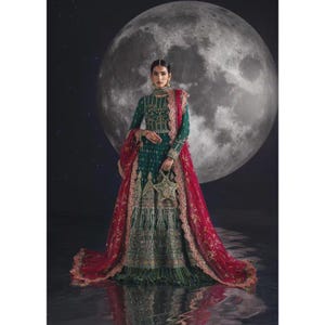 Dunkelgrün Ausgestelltes Maxi | Brautkleid | Pakistanisches Hochzeits-Outfit