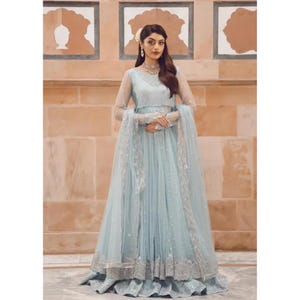 pakistani princess dress Princess Clothing Aesthetic: Pakistani Dresses & Outfits