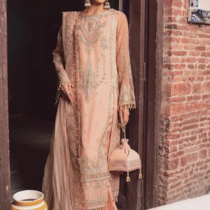 Embroidered Organza Pakistani Suit: Unstitched Wedding Salwar Kameez