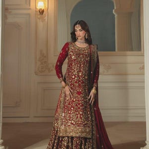 Red Chiffon Bridal Lehenga Choli: Embroidered Pakistani Wedding Outfit