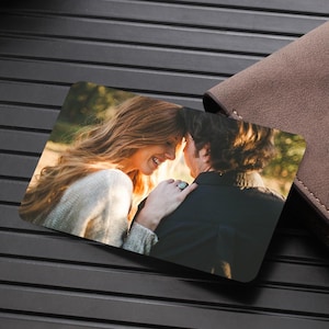 Personalisierte Metall Brieftasche Karte | Beidseitige Gravur mit Foto & Text | Geschenk für Sie und Ihn | Lasergravierte Liebesbrief Geschenk Token der Liebe