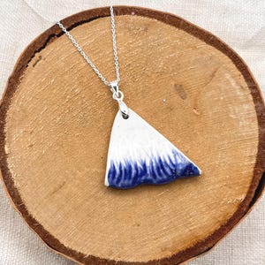 Blaue Upcycled Keramik Halskette - 46cm