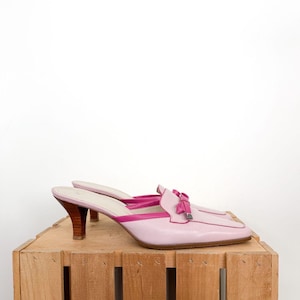 Vintage Y2k Size 8 Etienne Aigner Leather Bow Square Pointed Toe Kitten Heel Mules / Early 2000s Pale Pastel Ballet Pink Backless Low Heels