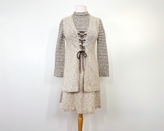 New lace-up vest Long-sleeved knit dress New lace-up vest Long-sleeved knit dress