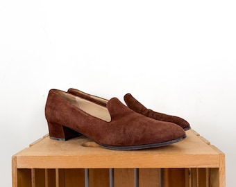 Vintage 90s Size 9 Italian Suede Loafers / 1990s Women's Retro Academia Minimalist Dark Chocolate Brown Real Leather Smoking Shoe / Slip Ons