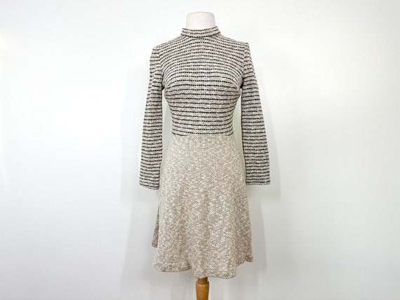Vintage 60s-70s Size S Lace Up Vest + Long Sleeve… - image 4