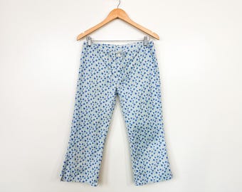 Vintage y2K Size 4-6 Italian Cotton Low Rise Flare Capris / Cropped Pants / Early 2000s Pastel Ditsy Microfloral Drawstring Pedal Pushers
