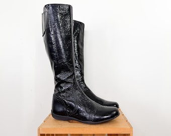Vintage y2k Size 38 Patent Leather Knee-High Sneaker Boot / Early 2000s Boden Retro Euro Sport Tall Shiny Black Flat Molded Sole Booties