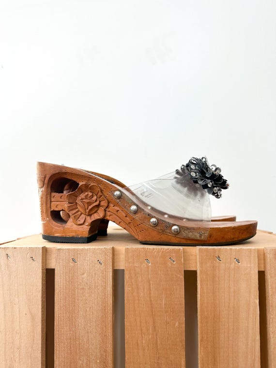Betsey johnson slides best sale