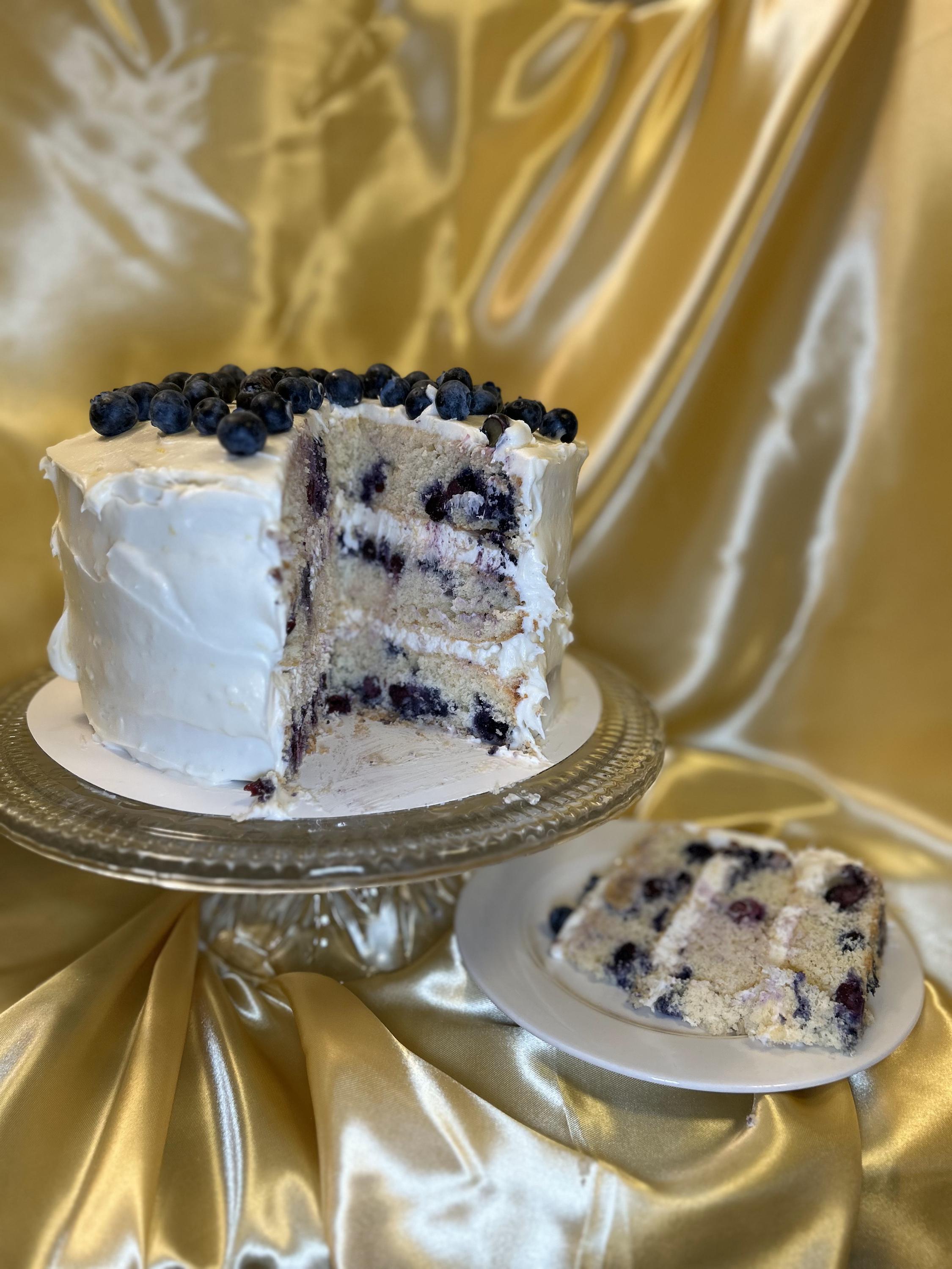 Lemon Blueberry Cake with Lemon Creamcheese Frosting
