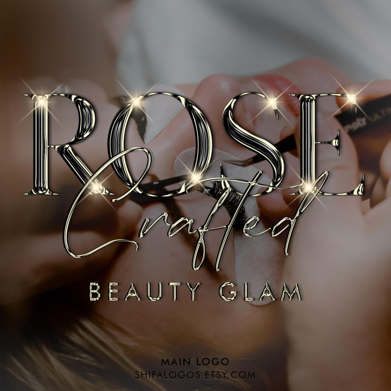 Pode incluir: Um logotipo para um neg&oacute;cio de beleza chamado "Rose Crafted Beauty Glam". O logotipo apresenta as palavras "Rose Crafted" em uma fonte de ouro met&aacute;lico com um efeito 3D. As palavras "Beauty Glam" est&atilde;o em uma fonte de ouro met&aacute;lico menor abaixo do texto principal.