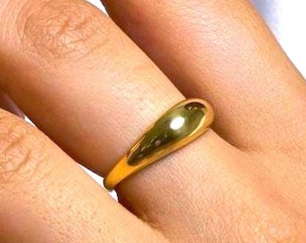 Massiver Goldring mit breiter Wölbung: Handgefertigter, dicker Ring, modischer Damenring, einzigartiger Ehering mit Wölbung.
