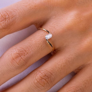 Oval Cut Minimalist Solitaire Ring – 14K Gold Wavy Design Ring, Elegant and Delicate Engagement Ring, Thin Everyday Band