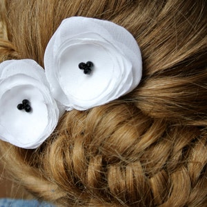 Black and White Posey Flower Bobbies Bobby Pins image 2