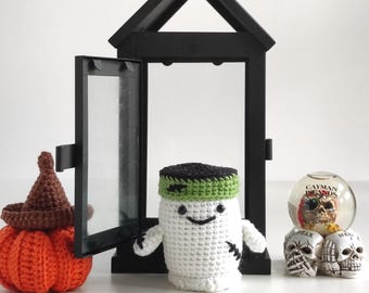 Crochet Pattern in US English | Ghost - Halloween Party Host | Amigurumi