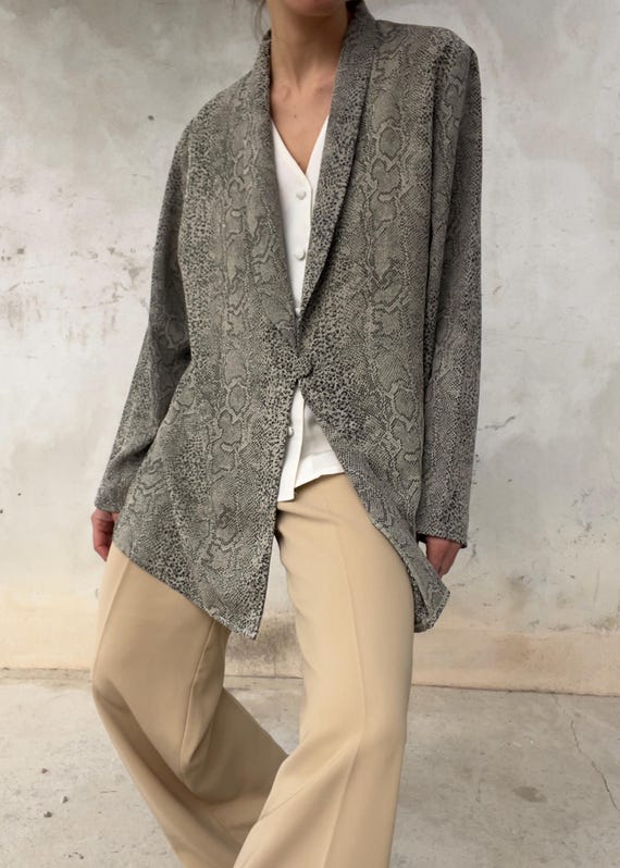 Vintage gray jacket with python print - image 3