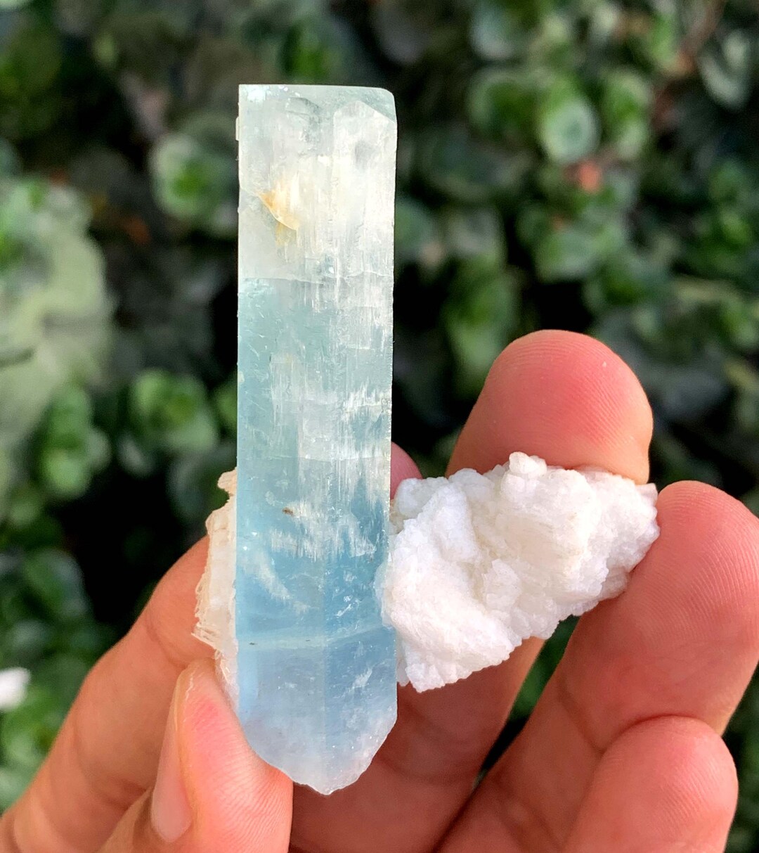 パキスタン産アルバイトブルーアクアマリンクリスタル 25グラム - Etsy