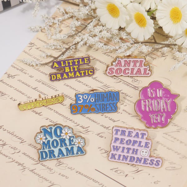 Retro 80's 90's quotes pins collectie, nieuwigheid emaille pins set voor dames, heren, emaille revers pin, badgespelden voor rugzakken kleding tassen hoeden