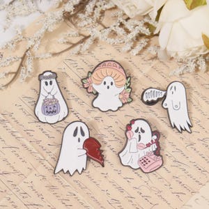 Spooky Ghost Enamel Pin Badge,Halloween Cute Ghost Costume Accessory,Boo Badge Lapel Pin,Punk Ghost with Pumpkin Phone Brooch,Halloween Gift