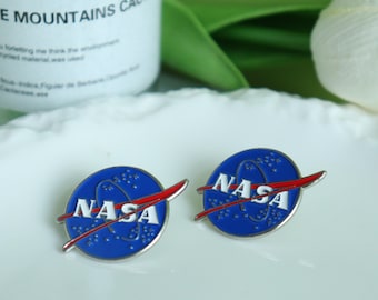 Vintage NASA Enamel Pin,NASA Insignia Logo Pin,Nasa Space Badge Aviation Gift Lapel Pin,Space Lover Pins for Backpacks Jacket,Gift for Pilot