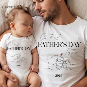 La nostra prima festa del papà insieme png, La mia prima volta festa del papà tutina coordinata, Regalo per il primo papà, Maglietta per il primo papà, Papà figlio png
