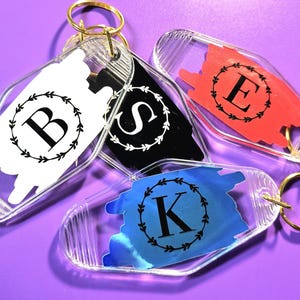 Customizeable Initial keychain, monogram keychain, gift keychain, custom keychain, personalized keychain, cute keychain