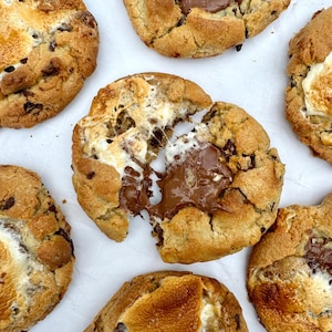 Smores Nutella Cookie Recipe| Gourmet Stuffed Cookie| NYC Bakery Style Cookie| Dessert Recipes| Baked Goods| Sweets|
