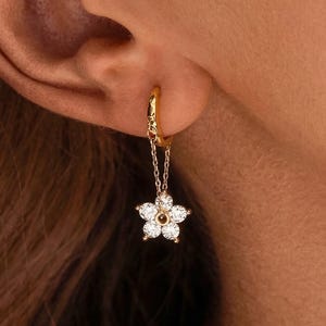 Minimalist Flower Diamond Earrings, 18k Gold Huggie Hoop Earrings, Dainty Dangle Wedding Earrings, Bridesmaid Gifts, Christmas Gifts for Her