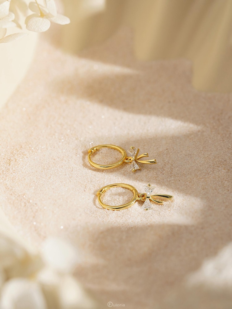 Pendientes de aro con lazo, pendientes colgantes de plata de ley 925, pendientes delicados para mujer, regalo para dama de honor, regalo de Navidad para ella imagen 9