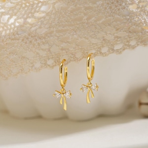 Pendientes de aro con lazo, pendientes colgantes de plata de ley 925, pendientes delicados para mujer, regalo para dama de honor, regalo de Navidad para ella imagen 11