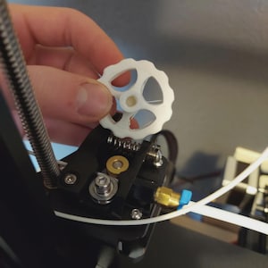3D Printed Ender 3 Extruder Knob – Easy Filament Feeding | 3D Printer Upgrade | Fits Creality Ender 3 / 3 Pro / 3 V2