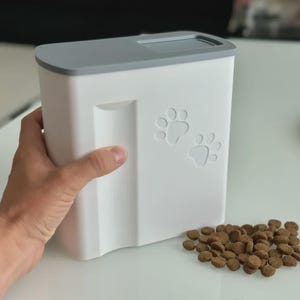 Custom 3D Printed Dog Food Container – Personalized Pet Food Storage Bin – Eco-Friendly Dog Treat Jar – Modern Dog Food Canister with Lid