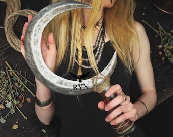 Handmade Crescent Moon Knife – Viking Sickle Blade – Forged Steel Ritual Knife – Pagan Wiccan Tool