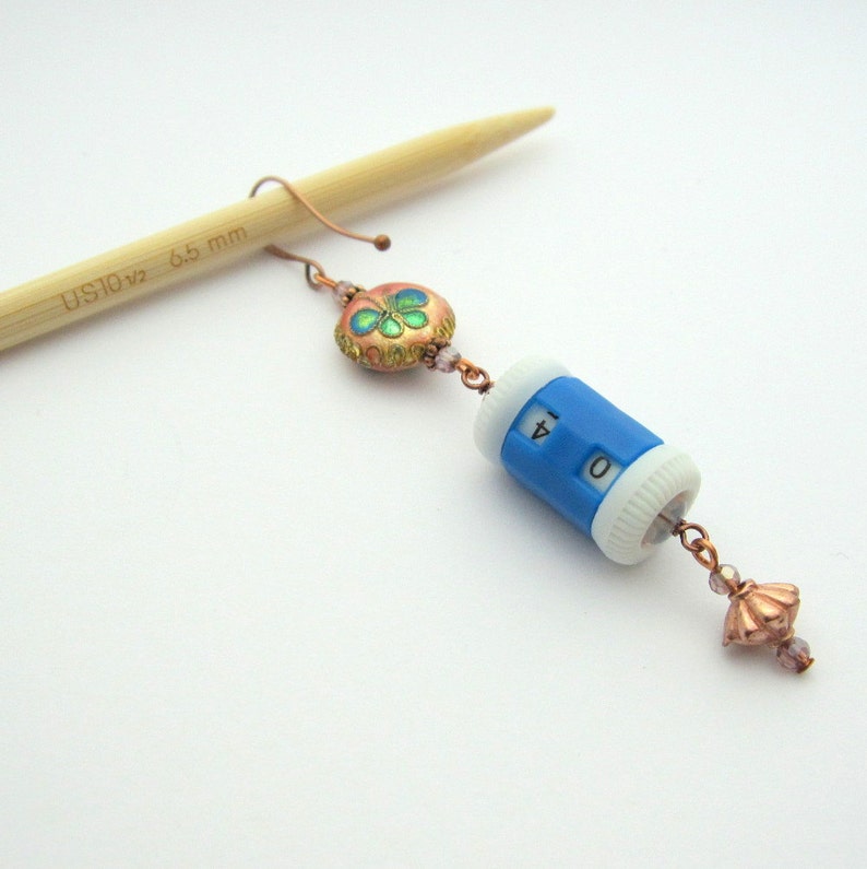 Bead Knitting / Crocheting Removable Stitch Marker Roll Counter Copper and Blue Counter image 2
