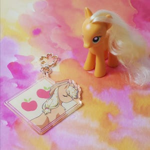 MLP Applejack Keychain | My Little Pony