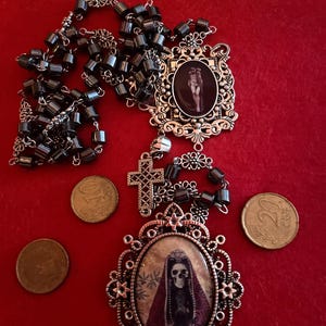 SANTA MUERTE rosary with central table with Christ in the arms of Death