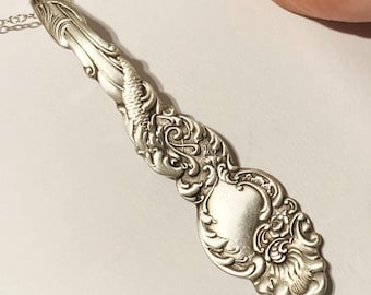 Silver Spoon Jewelry Necklace, Vintage Recycled Upcycled Flatware Spoon Necklace, Repurposed Silverplated Silverware Handle Pendant 1893 Box