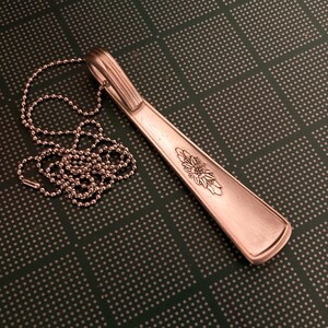 Spoon Pendant Necklace, Vintage Silverplate Silverware Handle Pendant, Upcycled Repurposed, Jewelry for Her, Gift for Mom or Wife, 1940 image 3